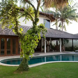 Simona - Seminyak (Bali)